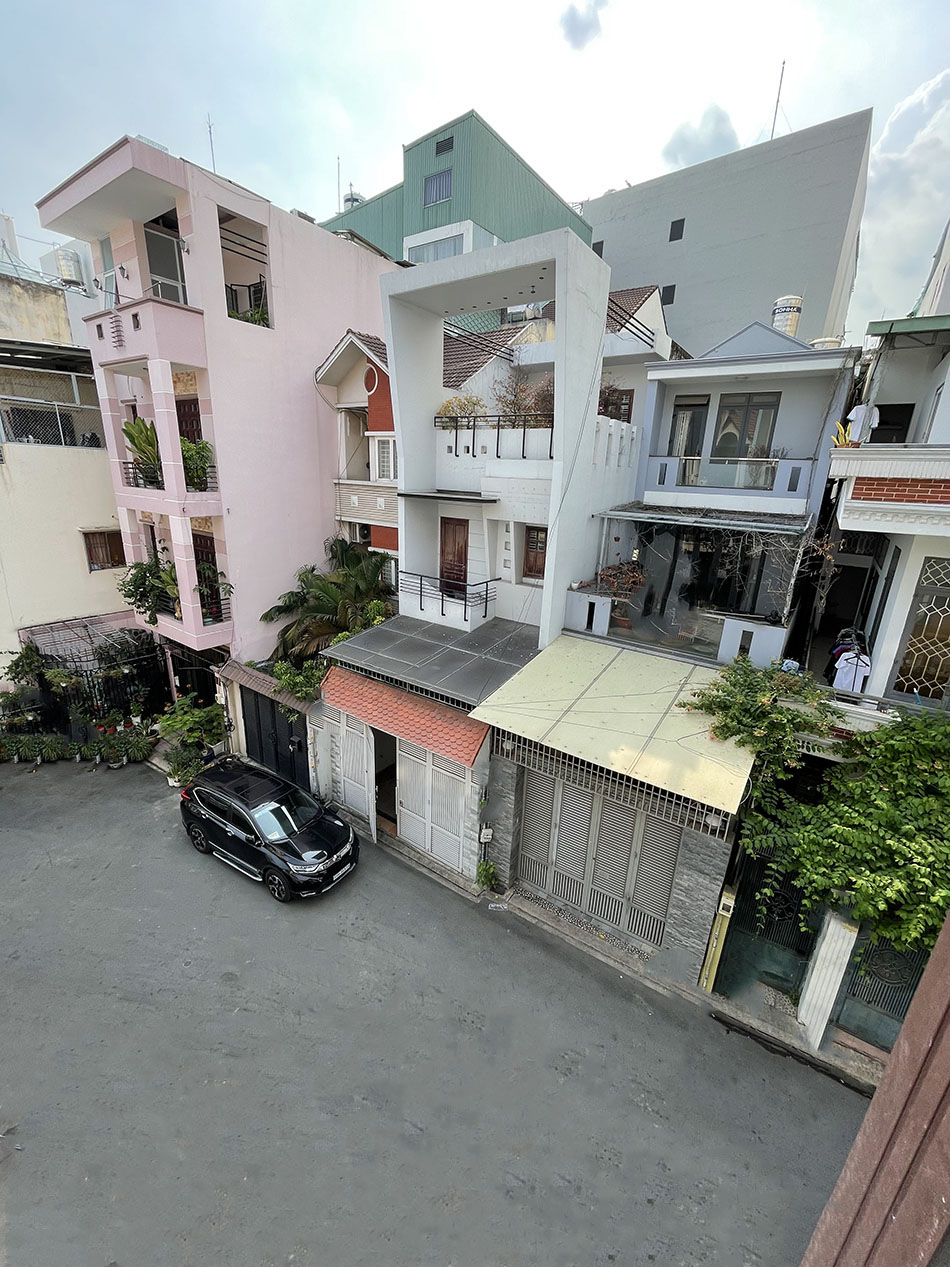 Bán nhà Phạm Cư Lượng Tân Bình Hầm đổ ôtô, 5 lầu, thang máy, khu VIP T.S.Nhất, có HĐ thuê 45tr/th